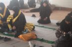 نماز دلچسب یک بانوی زائر در مرز مهران نماز دلچسب یک بانوی زائر در مرز مهران