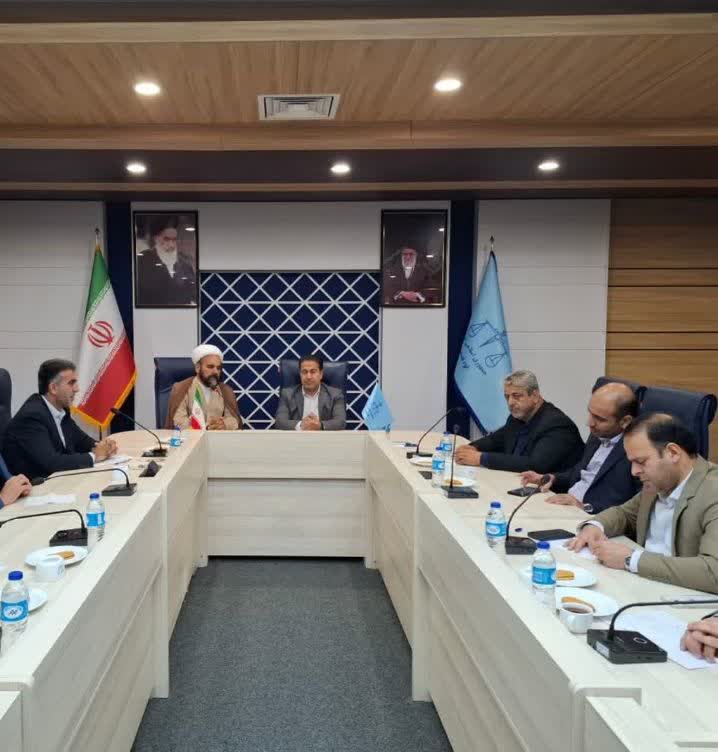 گفتوگو با معاون فناوری اطلاعات و برنامهریزی دادگستری استان ایلام و دبیر ستاد بزرگداشت هفته قوه قضائیه